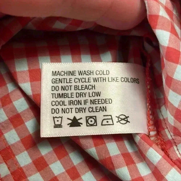 Orvis women’s button up collared blouse with 2 zippered pockets vented back - Picture 10 of 14